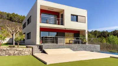 Chalet en Alquiler Club Golf Masia Bac 5 habitaciones Piscina y Gimnasio