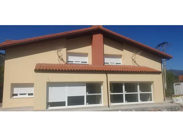 Chalet Bifamiliar en Valle de Mena Obra Nueva