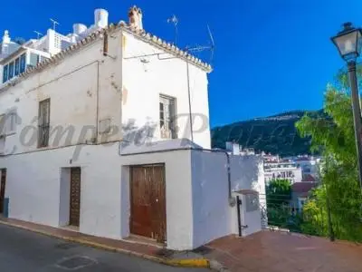 Casa antigua en Torrox centro para reformar