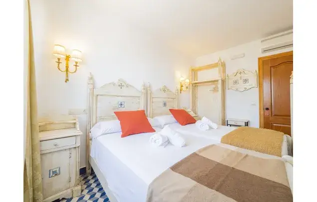 Habitación Doble con Desayuno Incluido en Tolox
