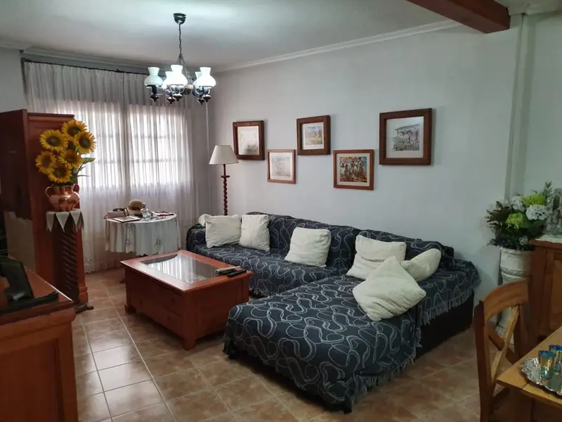 Venta Adosado Amueblado Centro Pinoso