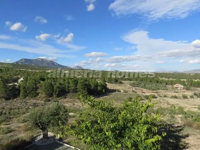 Villa 4 Dormitorios en Venta Lorca
