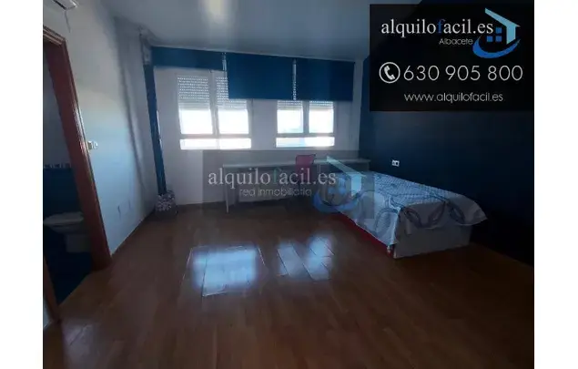 Casa adosada en Pozohondo 4 habitaciones 3 banos