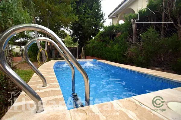 Chalet en Lliria con Piscina y Barbacoa
