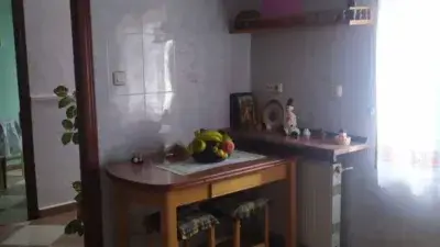 Casa Adosada en Venta 5 Dormitorios 3 Banos Santa Ana