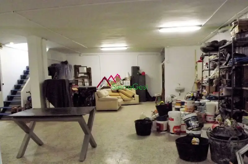 Venta Local Comercial con Trastero en Ubrique
