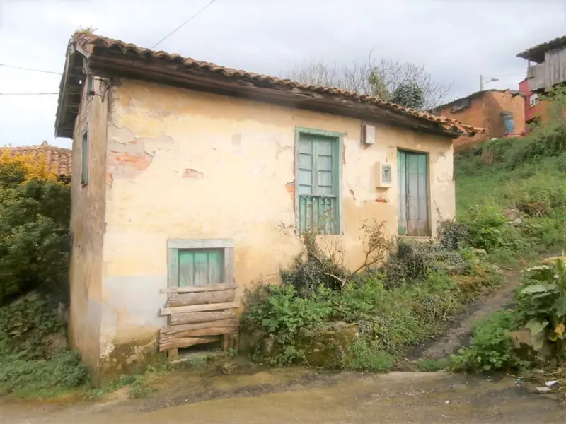 Venta Casa Candamo con Horreo y Finca 450m2