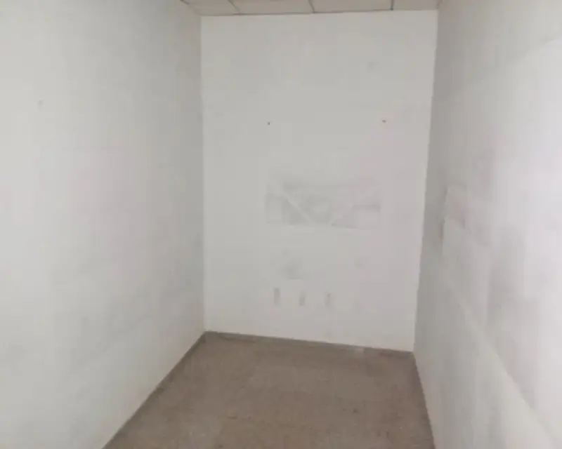 Local en Valencia 210m2 Av Pio XII