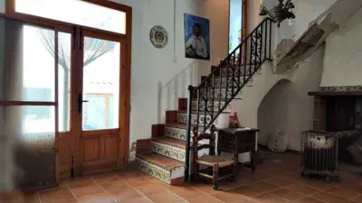 Casa de Pueblo en Vall de Gallinera con 6 Dormitorios y Vistas