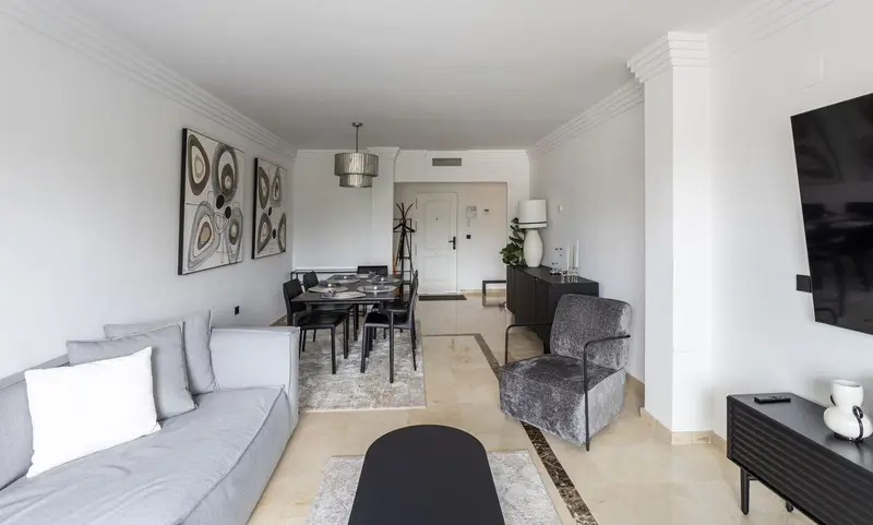 Piso de 3 Dormitorios alquiler Nueva Andalucia, España