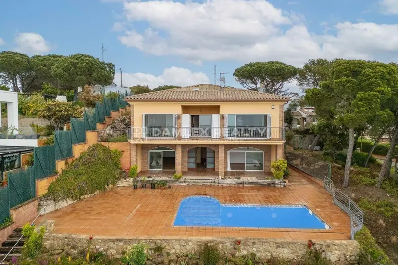 Chalet con Vistas al Mar en Blanes Girona