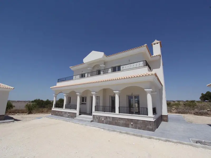 Villas en Pinoso Alicante con Piscina Parcela Obra Nueva