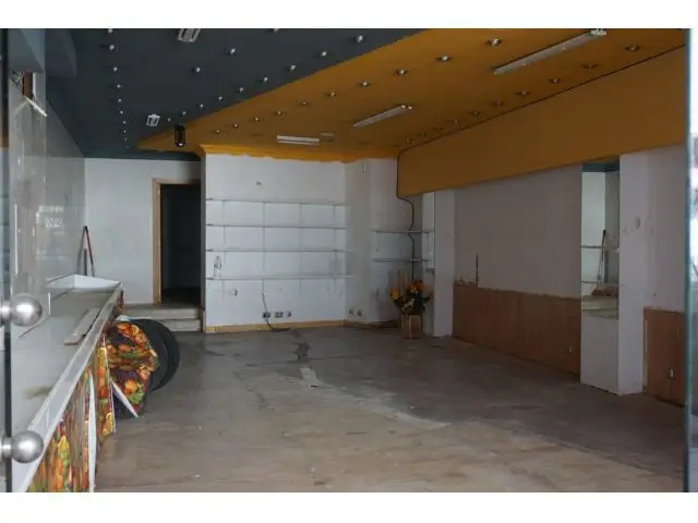 Local Comercial Avenida Chapi