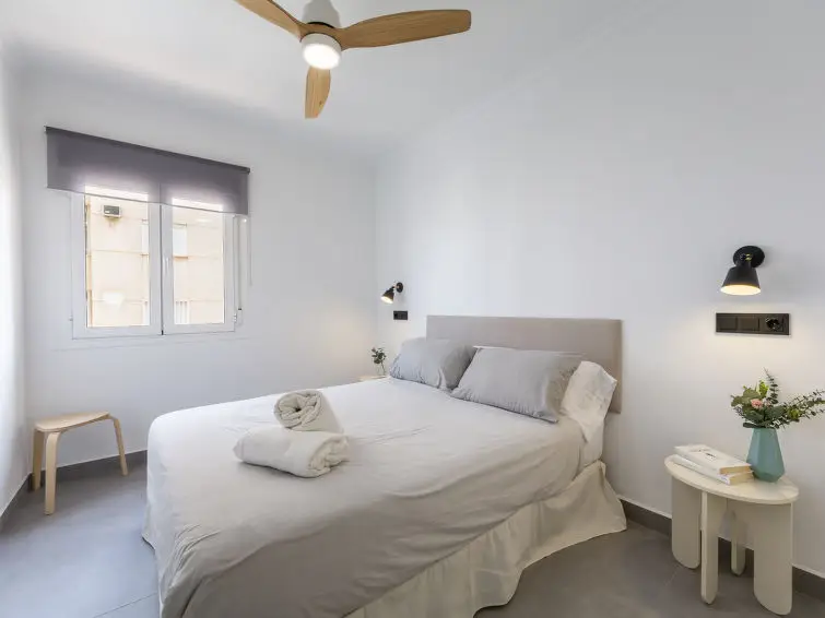Apartamento 2 Dormitorios Alquiler Garrucha