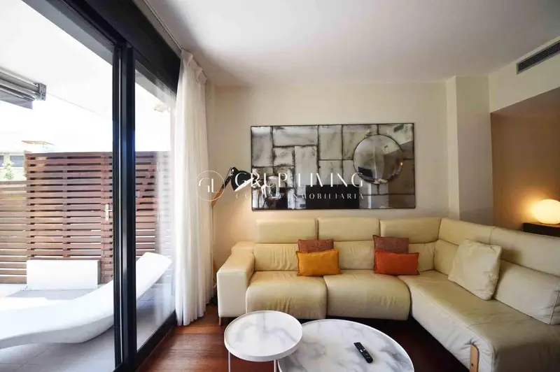 Planta Baja en Sitges con Jardin Privado y Piscina
