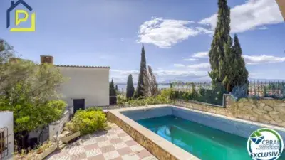 Casa en venta en Carrer de Miró