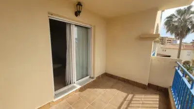 Piso en venta en Calle Marisma, 28