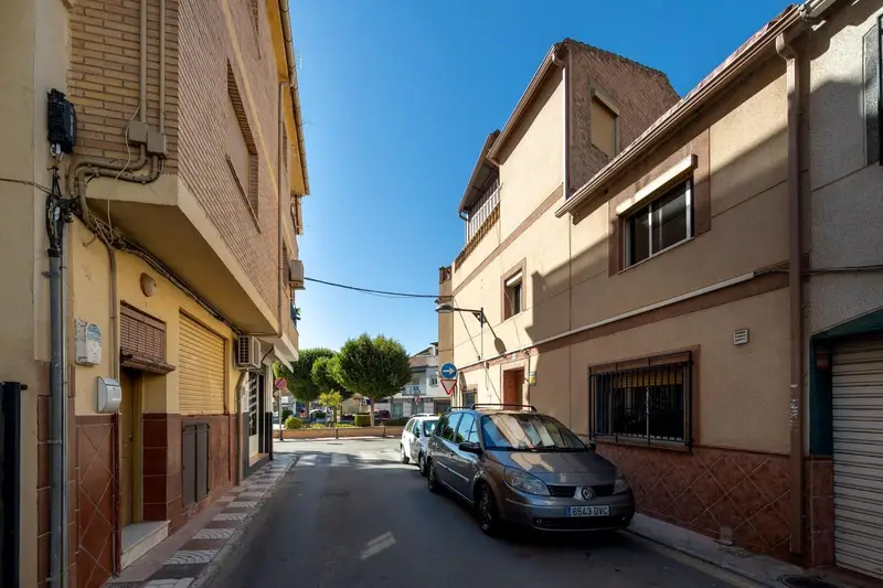 Casa en Venta en Armilla Gran  4 Dorm 2 Baños Terraza