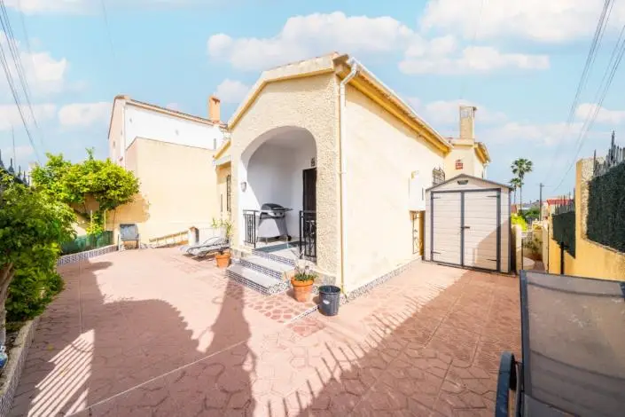 Villa 5 Dormitorios Piscina Privada La Marina Costa Blanca