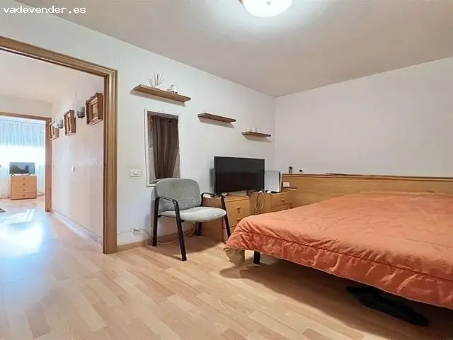 Piso en venta Avda Barbera Sabadell con piscina comunitaria