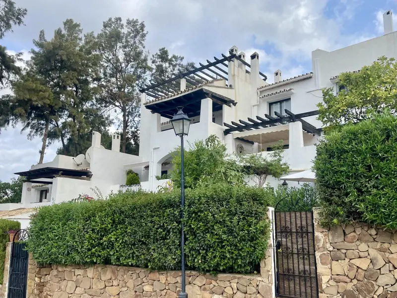 Adosado 2 Dormitorios Marbella Cerca Puerto Banus