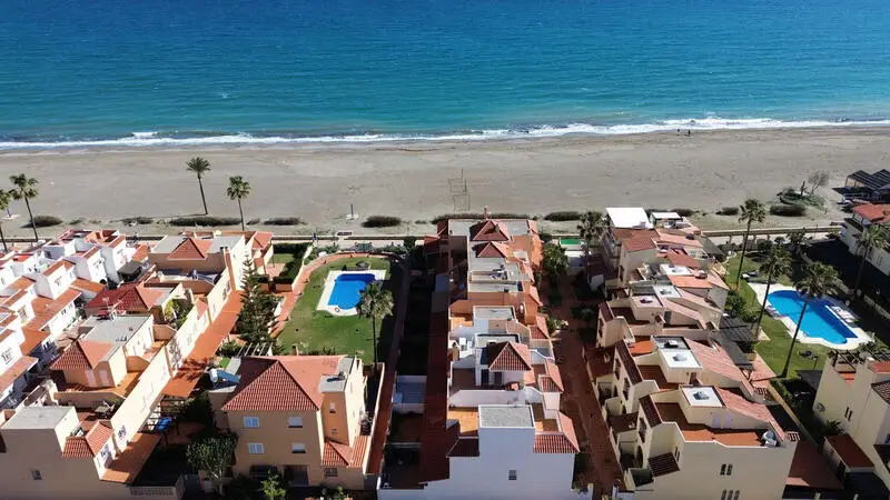 Casares Playa Villa en Venta 3 Dormitorios Playa Piscina