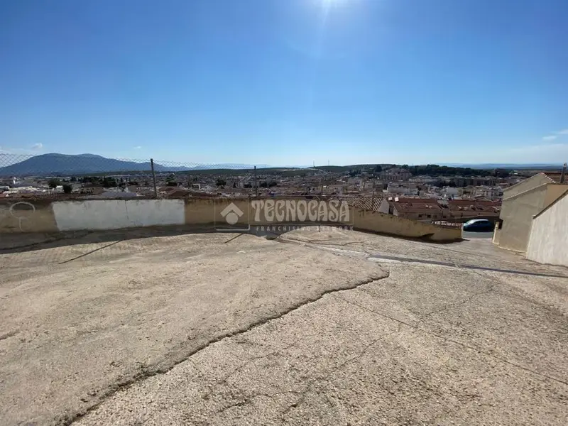 Box/plaza de garaje en venta en Martos