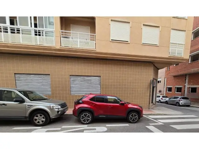 Alquiler Local Comercial 97m2 Esquina Santa Pola