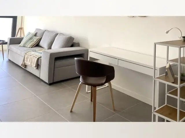 Apartamento 1 Dormitorio Malaga Alquiler Amueblado Piscina Parking