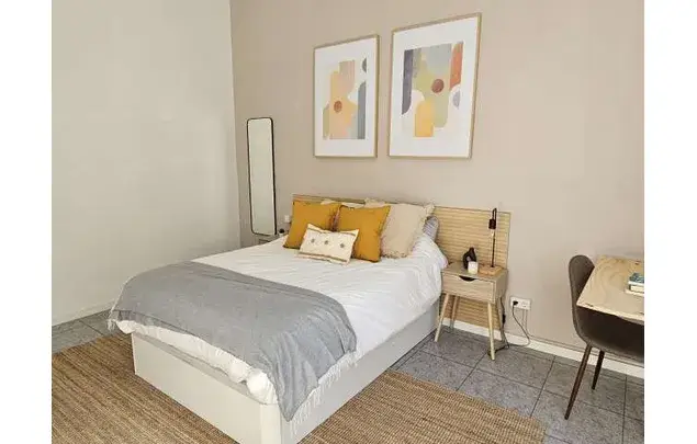 Habitacion en alquiler en piso amueblado en Barcelona