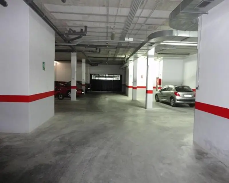 Garaje en Venta en Estepona 10m2