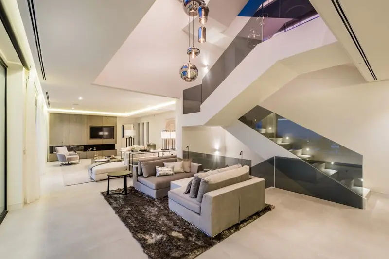 Villa de Lujo en Venta en La Alqueria Benahavis 7 Dormitorios Piscina Privada