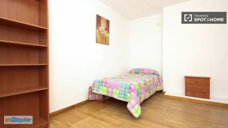 Habitaciones Amuebladas en Piso Compartido Los Pajaritos