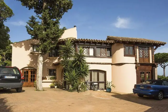 Villa 5 Dormitorios en Venta Cabopino Marbella
