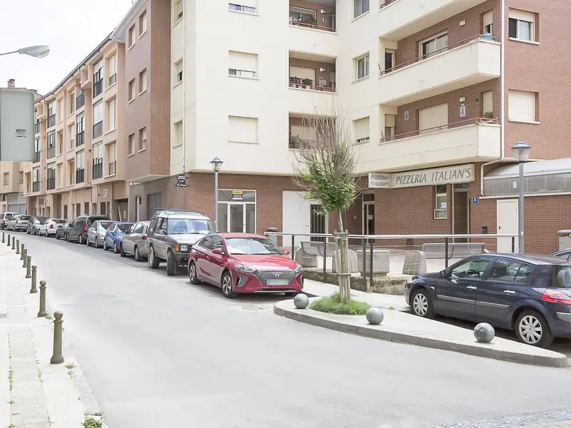 Local de 136 m² en venta, Sabiñanigo (Huesca) - Servihabitat