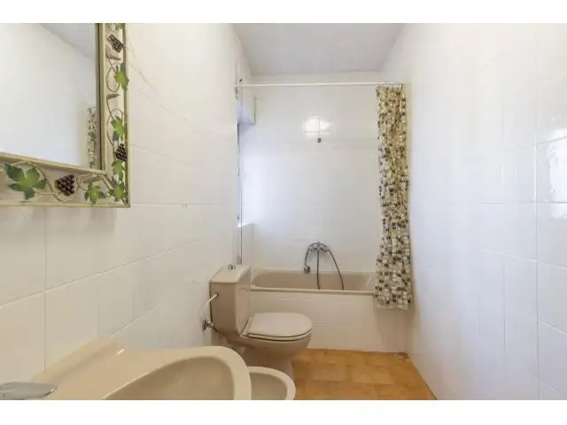 Casa con Local Comercial en Armilla