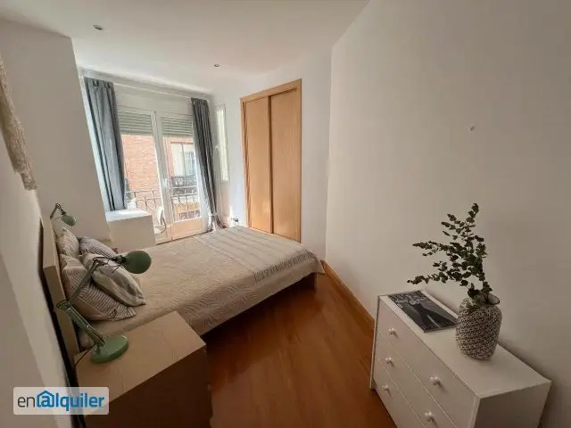 Piso en alquiler Madrid 50m2 amueblado c	
	
tro ciudad