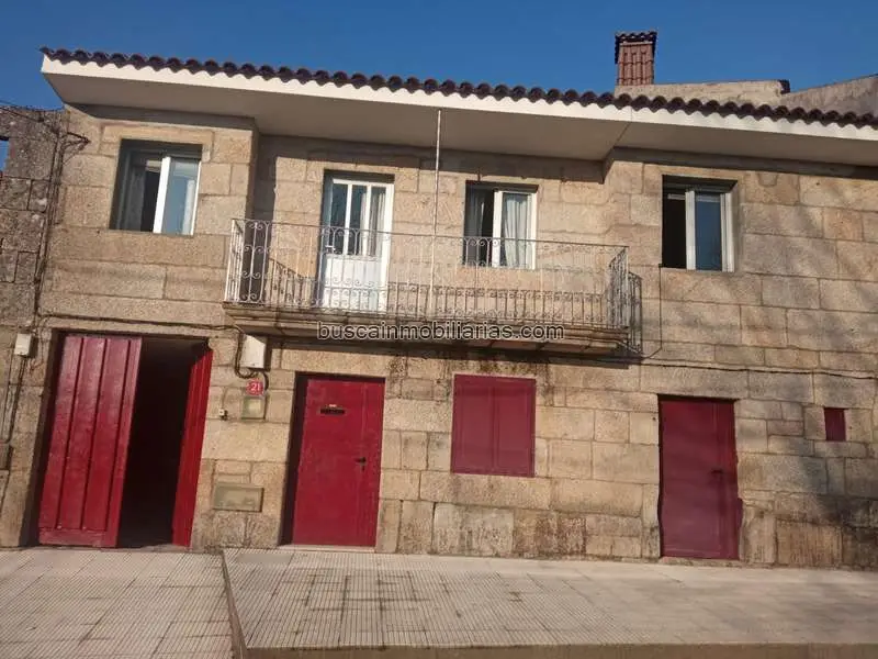 Casa en venta en Mañufe Gondomar 3 habitaciones
