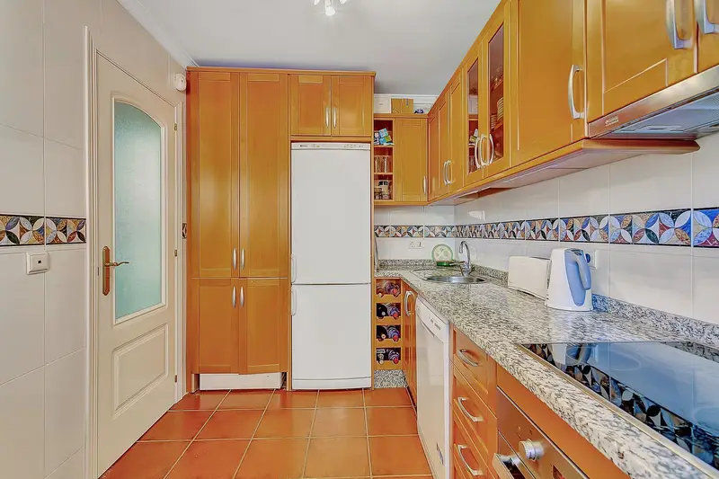 Apartamento 3 Dormitorios Elviria Marbella