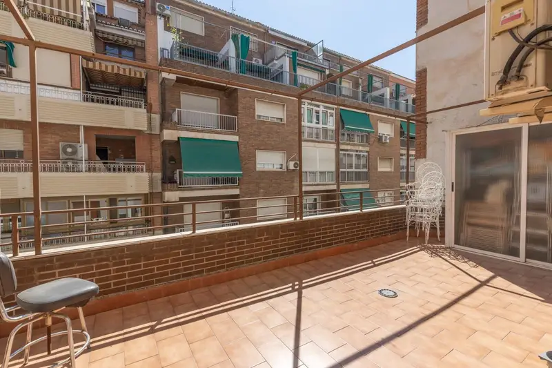 Piso en venta en Granada ciudad 126m2 3 dormitorios reforma integral