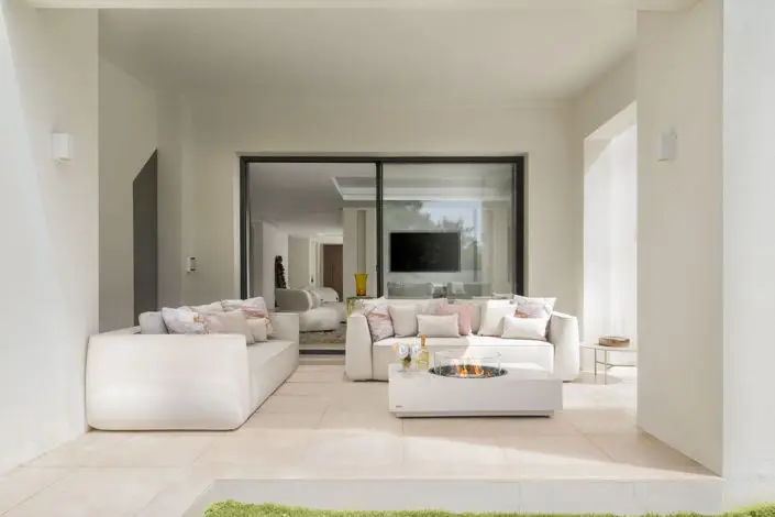 5 Bed Villa for sale