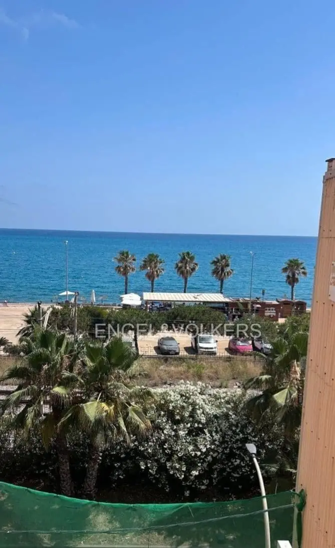 Atico Duplex en Pineda de Mar con Vistas al Mar
