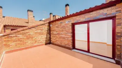 Alquiler Atico 2 Dormitorios Terraza Garaje Trastero