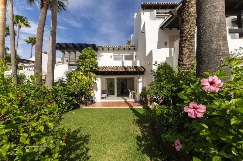 Adosado 3 Dormitorios Nueva Milla de Oro Estepona