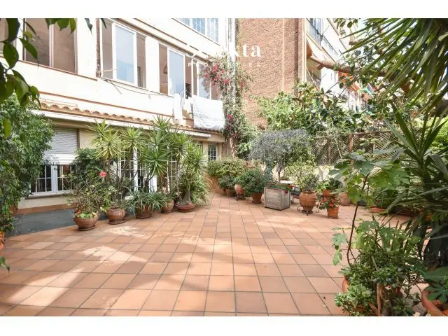 Apartamento en Alquiler en Eixample 160m2 3 habitaciones terraza