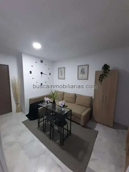 Oficina Convertida a Vivienda en Malaga Conde de Ureña
