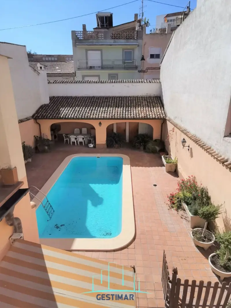 Chalet con Chimenea en Alcoy 4 Dormitorios Piscina y Garaje