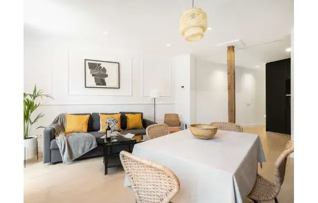 Apartamento 2 Dormitorios Madrid Amueblado