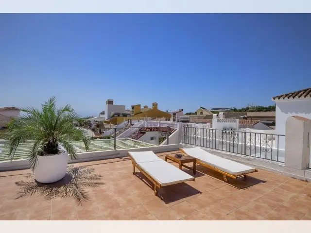 Casa-Villa de 4 Dormitorios en venta Fuengirola, España