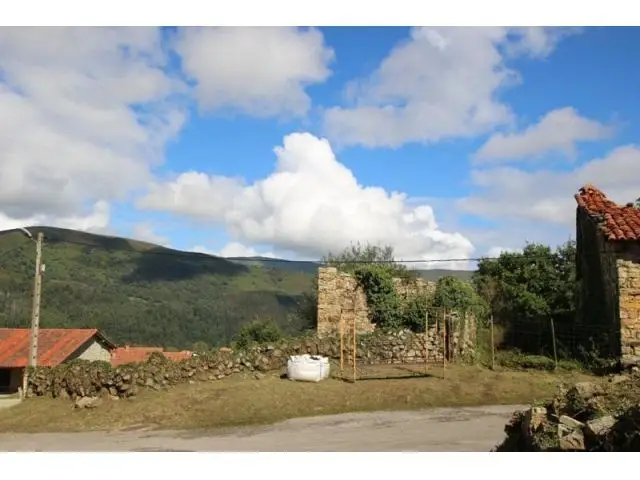 Terreno Urbano con Torreta en Lamiña Cantabria
